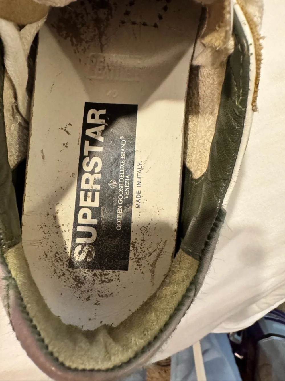 Golden Goose White Sneakers with Brown Star - Picture 3 of 3